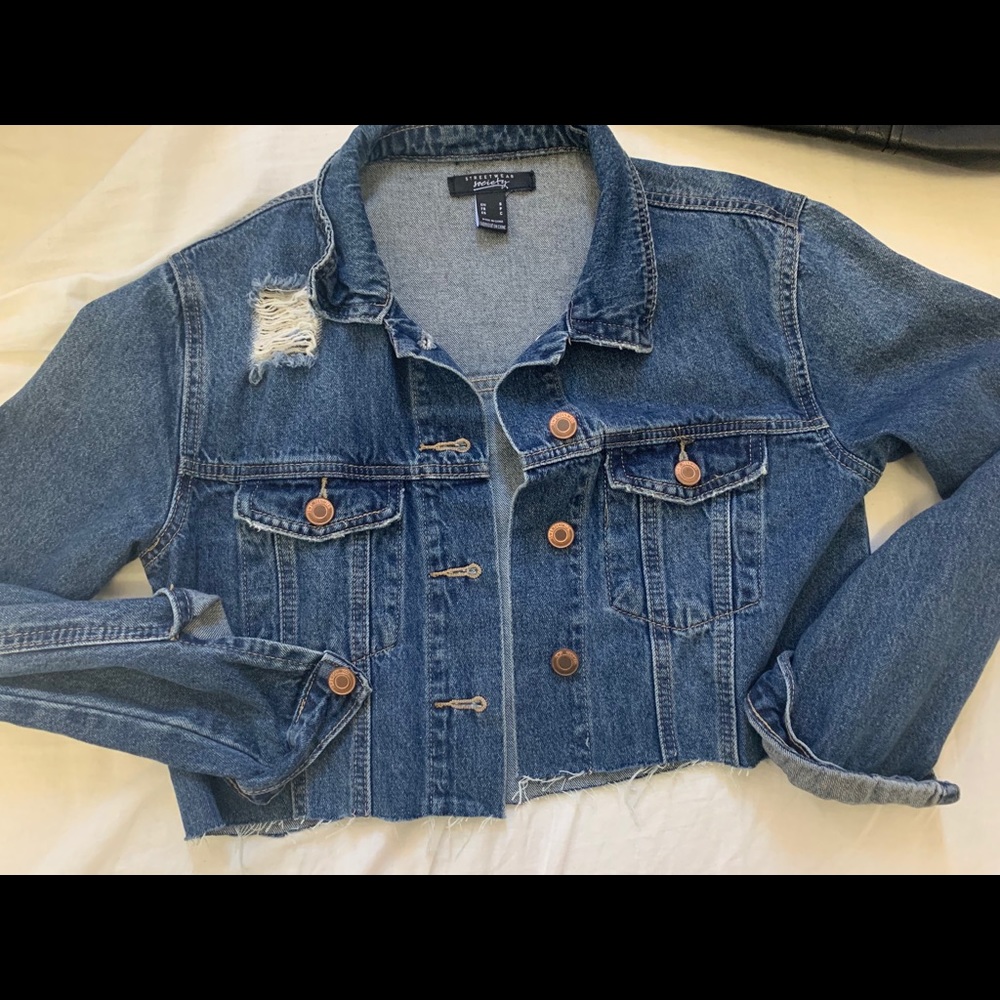 Short jean jacket